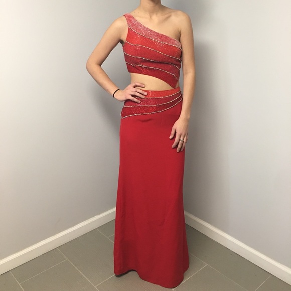 Aylce designs Dresses & Skirts - Two piece beaded red gown prom dress one shoulder